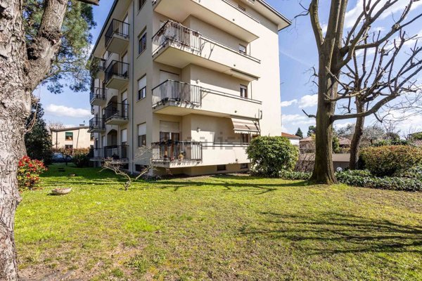 appartamento in vendita a Macherio