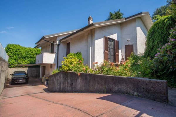 casa indipendente in vendita a Macherio in zona Bareggia
