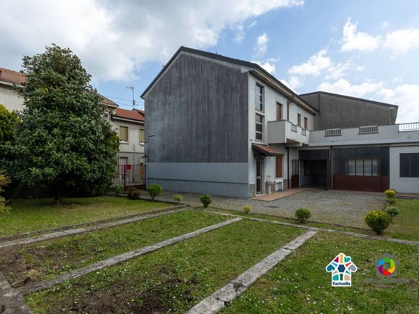 casa indipendente in vendita a Macherio in zona Bareggia