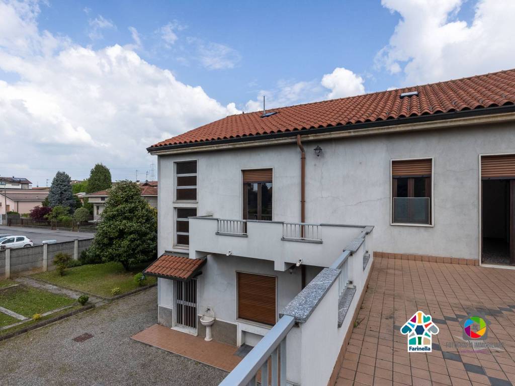 casa indipendente in vendita a Macherio in zona Bareggia