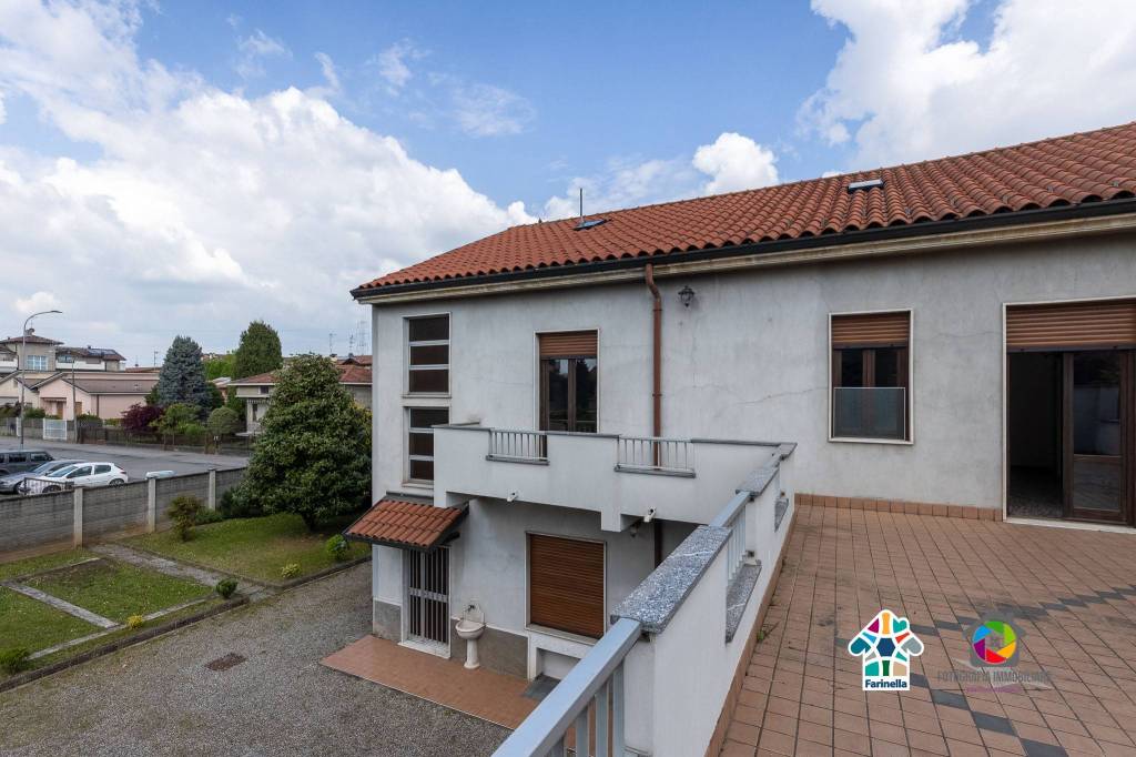 casa indipendente in vendita a Macherio in zona Bareggia