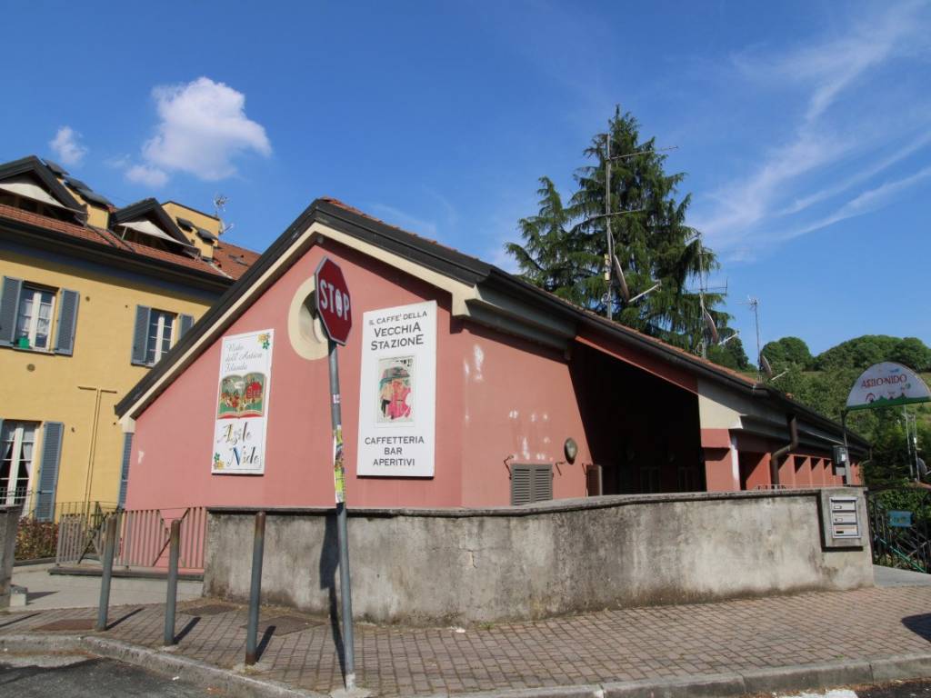 negozio in vendita a Macherio