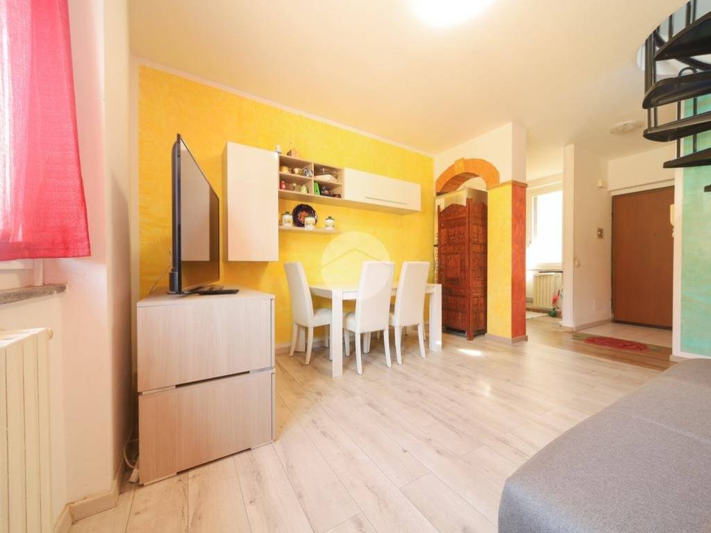 appartamento in vendita a Macherio