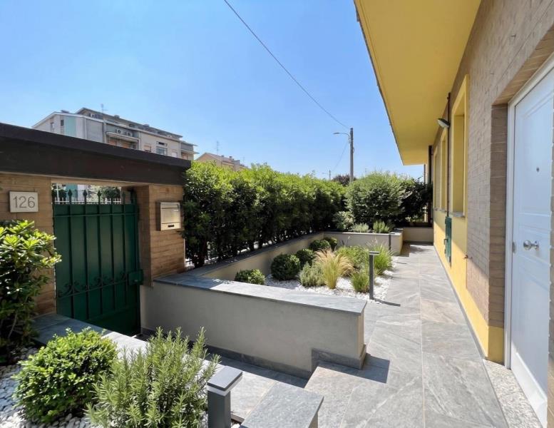 appartamento in vendita a Macherio in zona Pedresse