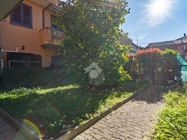 casa indipendente in vendita a Macherio in zona Bareggia