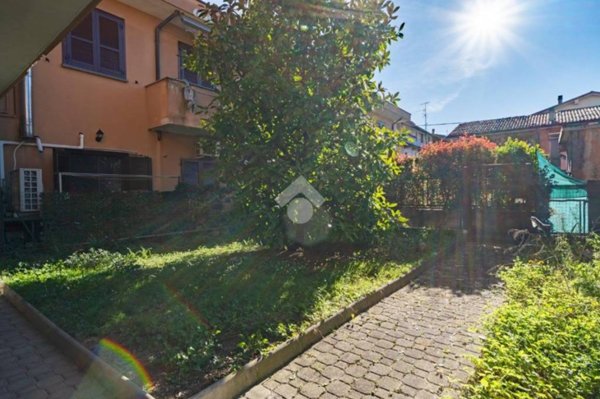 casa indipendente in vendita a Macherio in zona Bareggia