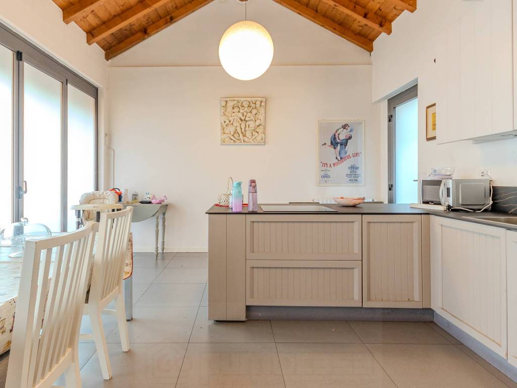appartamento in vendita a Macherio in zona Belvedere