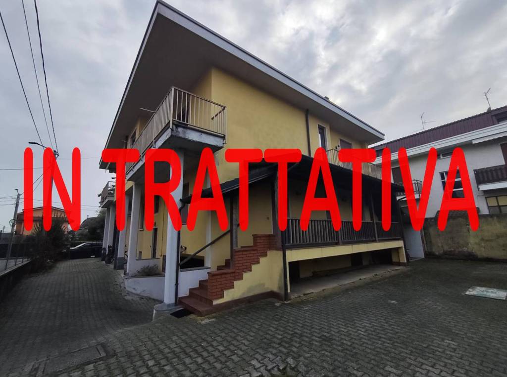 appartamento in vendita a Macherio in zona Belvedere