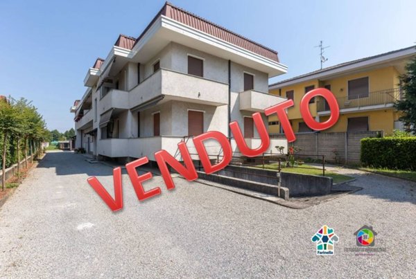 casa indipendente in vendita a Macherio in zona Bareggia