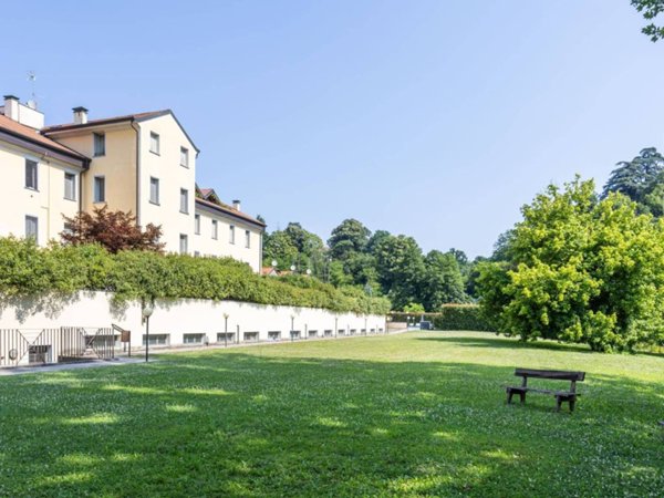 appartamento in vendita a Macherio in zona Belvedere