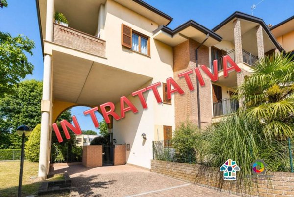 appartamento in vendita a Macherio in zona Bareggia