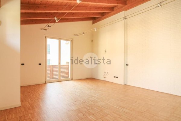 appartamento in vendita a Macherio in zona Belvedere