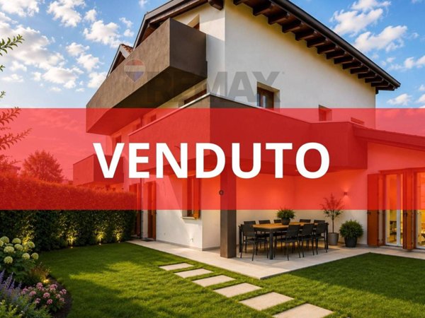 appartamento in vendita a Macherio in zona Bareggia
