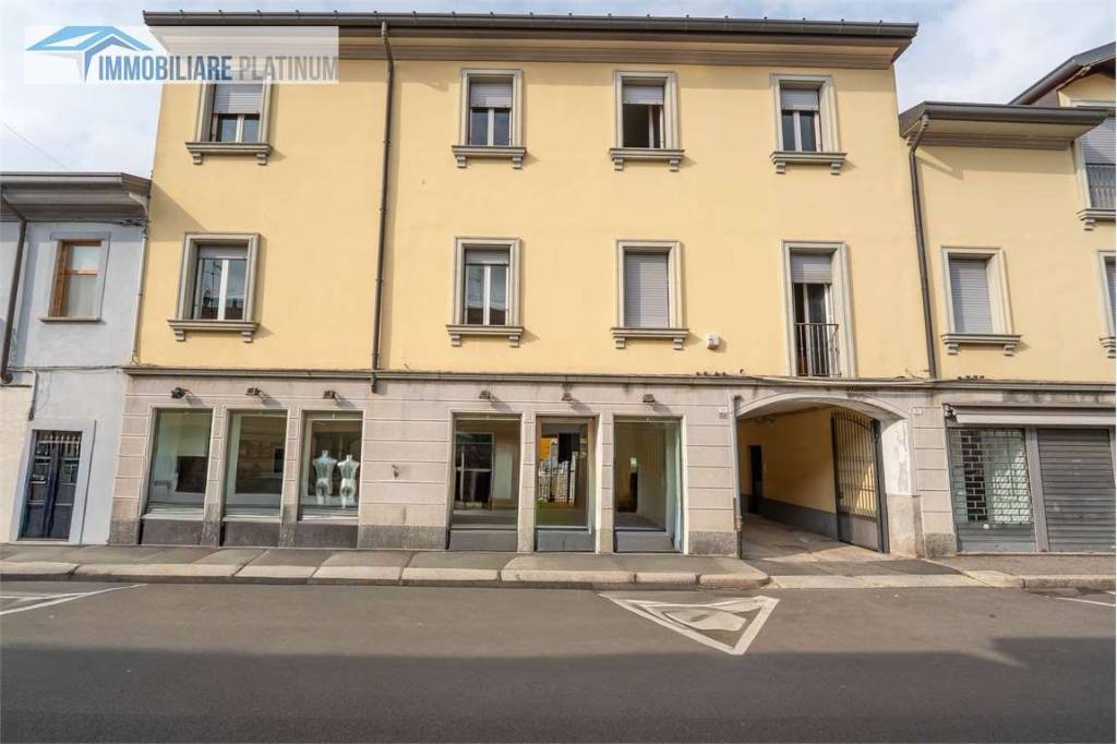 appartamento in vendita a Macherio in zona Belvedere