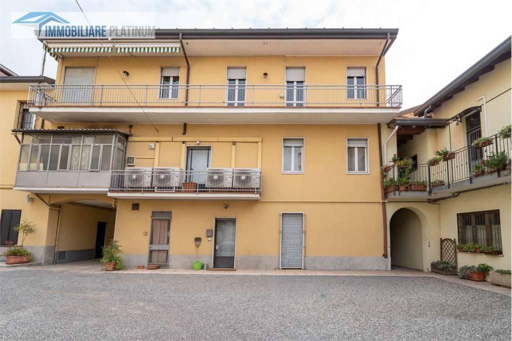 appartamento in vendita a Macherio in zona Belvedere