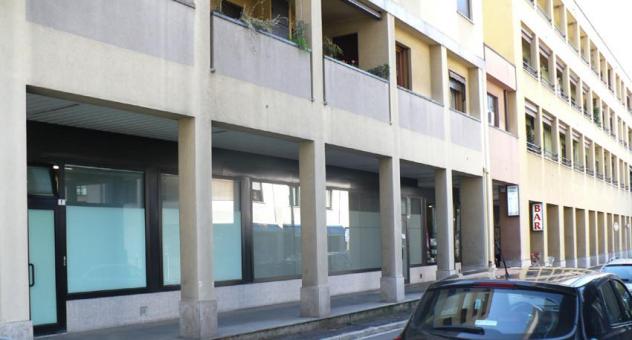 negozio in vendita a Meda