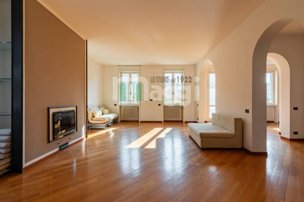 casa indipendente in vendita a Meda