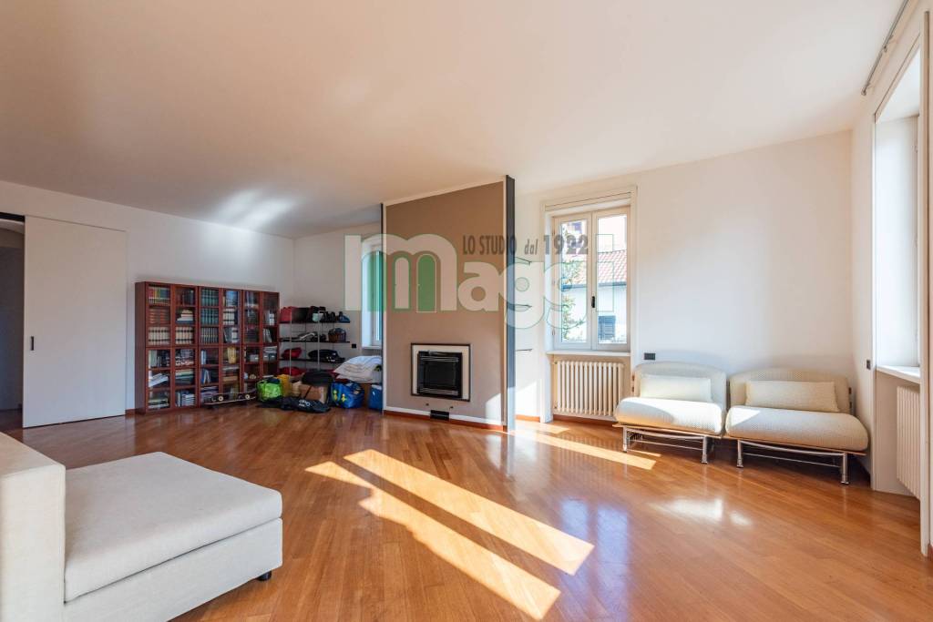 casa indipendente in vendita a Meda