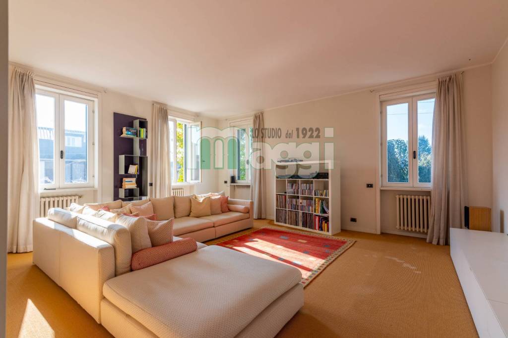 casa indipendente in vendita a Meda