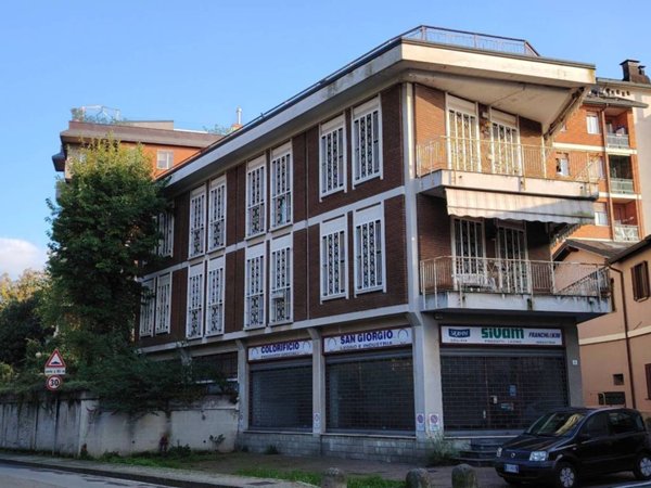 intera palazzina in vendita a Meda