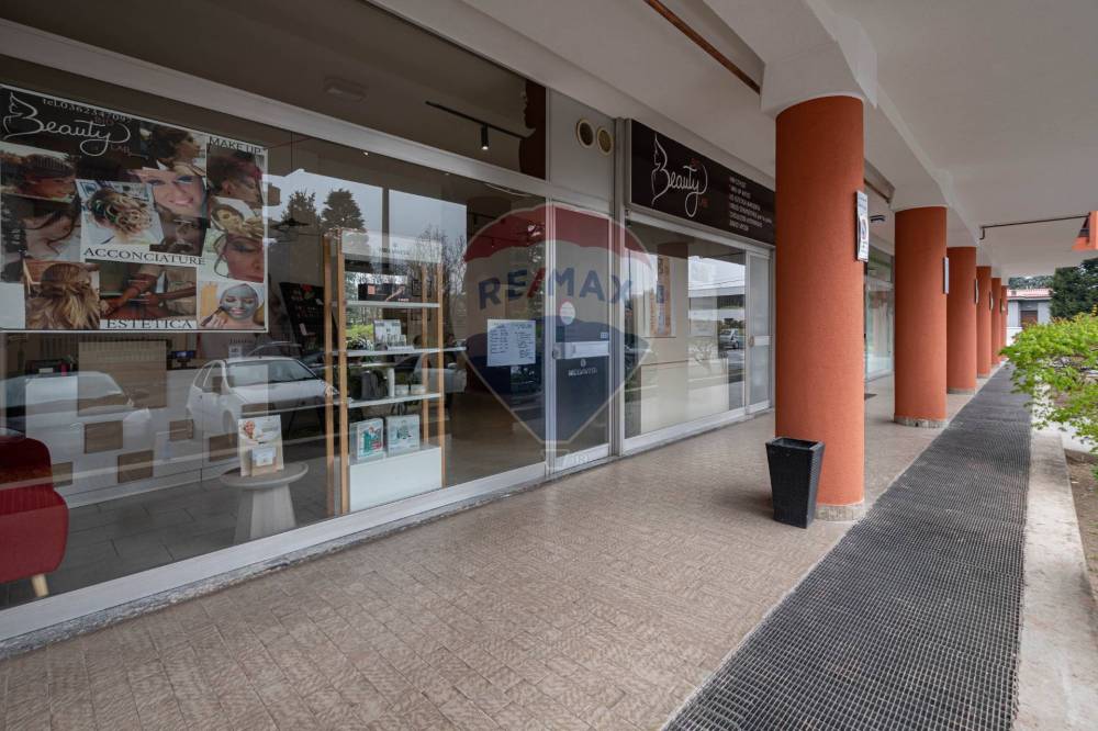 negozio in vendita a Meda
