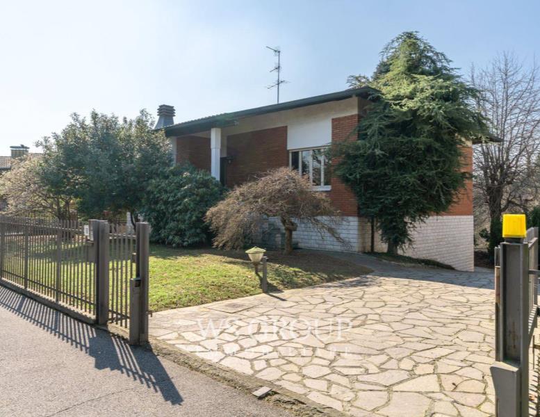 casa indipendente in vendita a Meda