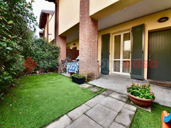casa indipendente in vendita a Meda