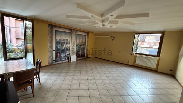 casa indipendente in vendita a Meda