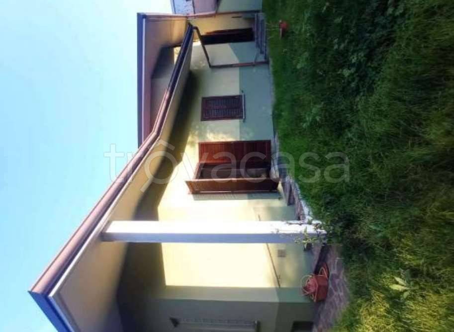 casa indipendente in vendita a Meda
