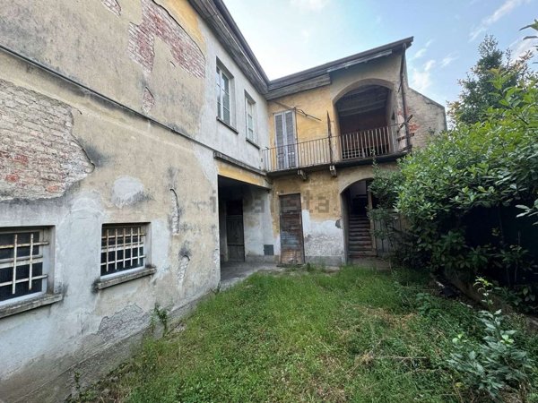 casa indipendente in vendita a Meda