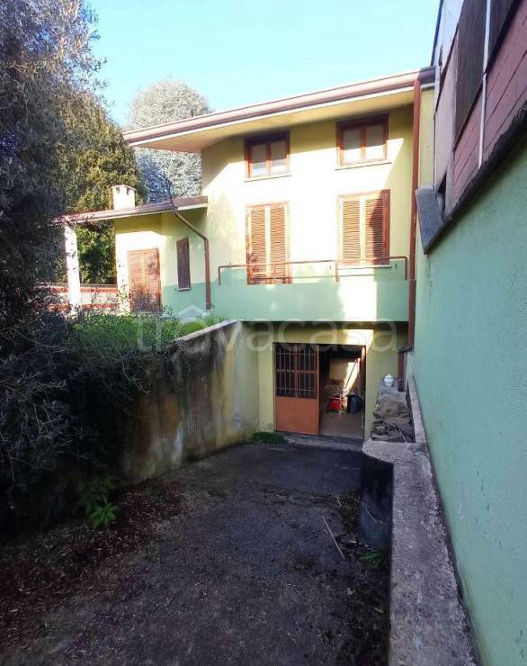 casa indipendente in vendita a Meda