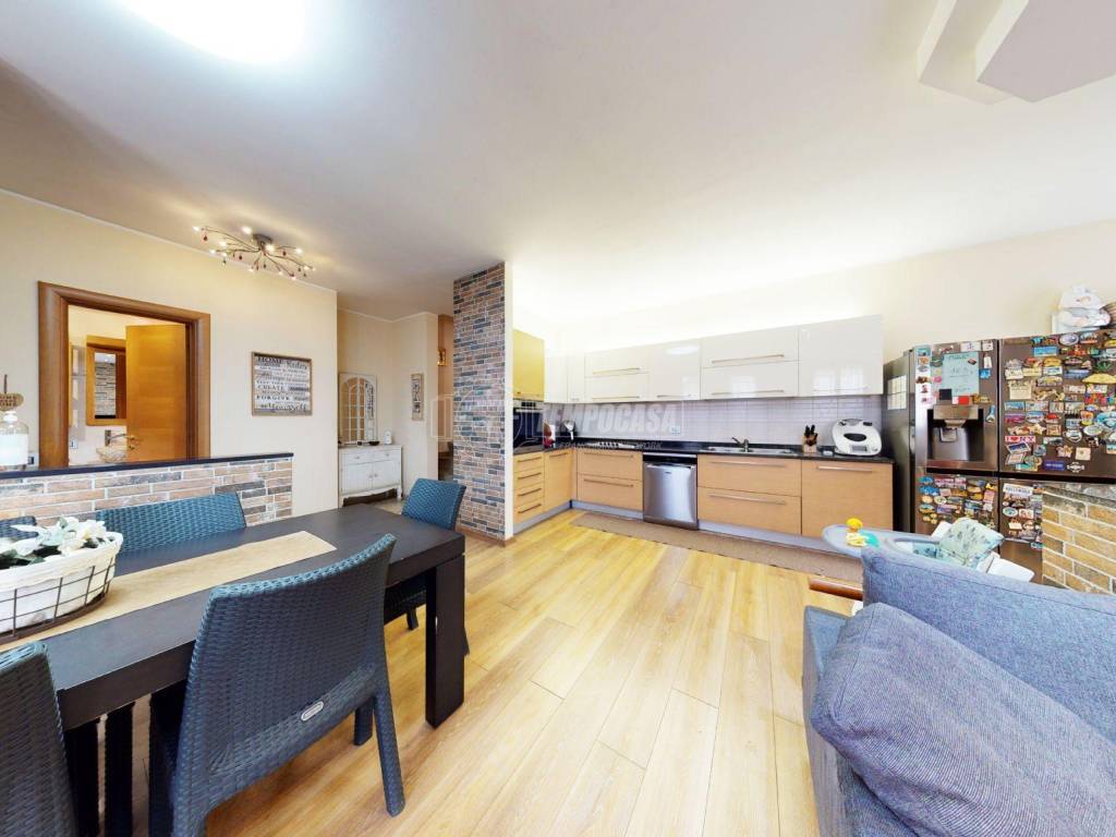 casa indipendente in vendita a Meda
