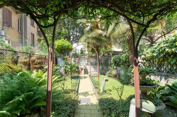casa indipendente in vendita a Meda