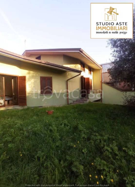 casa indipendente in vendita a Meda