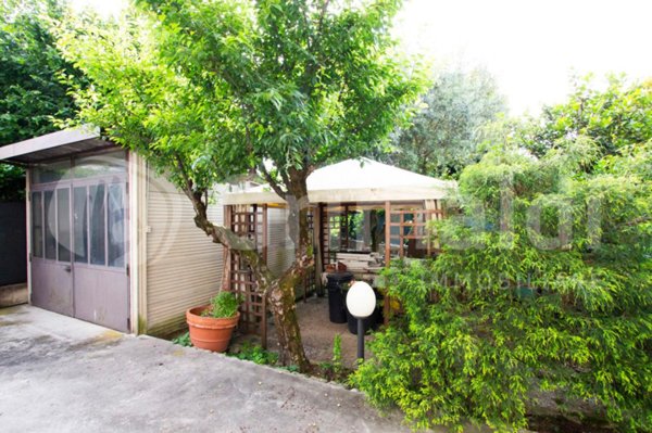 casa indipendente in vendita a Meda