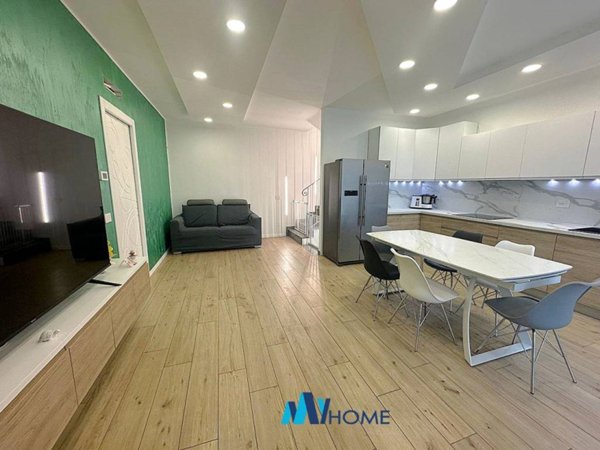 casa indipendente in vendita a Meda