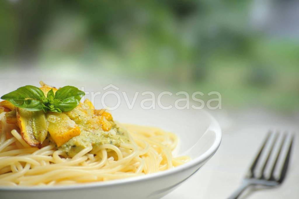 trivano in vendita a Meda