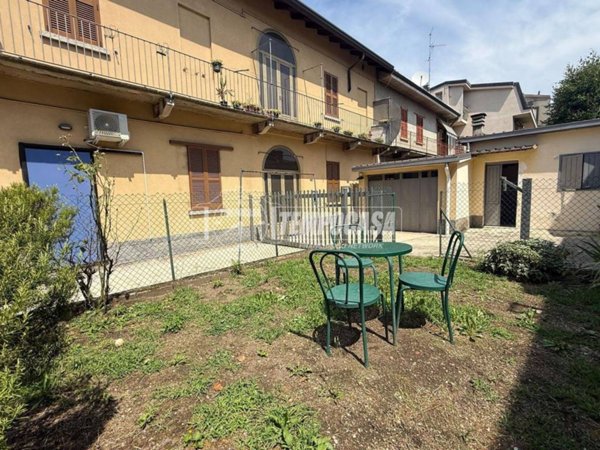 casa indipendente in vendita a Meda