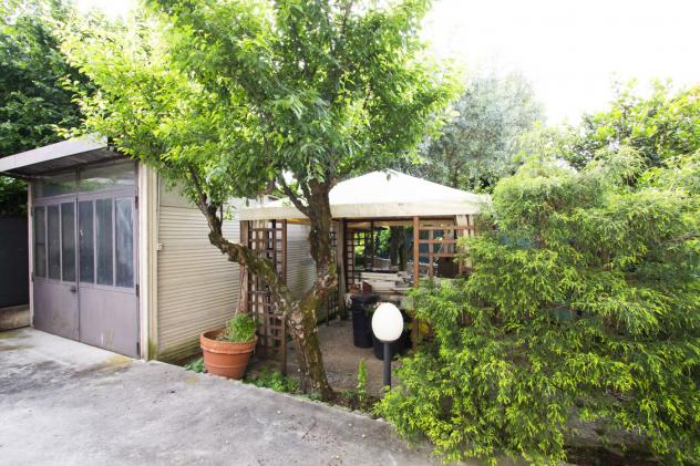 casa indipendente in vendita a Meda