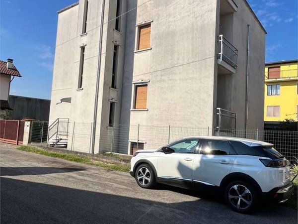 casa indipendente in vendita a Meda