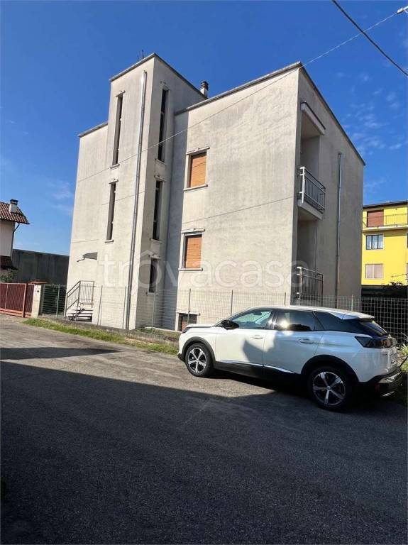 casa indipendente in vendita a Meda