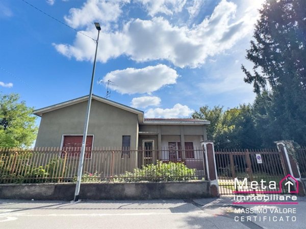 casa indipendente in vendita a Meda