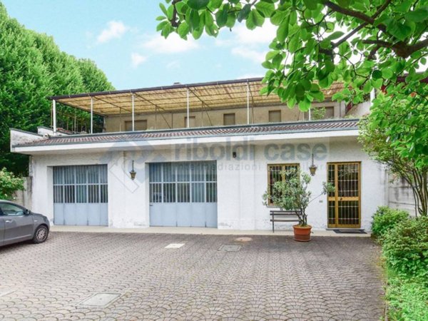 casa indipendente in vendita a Meda