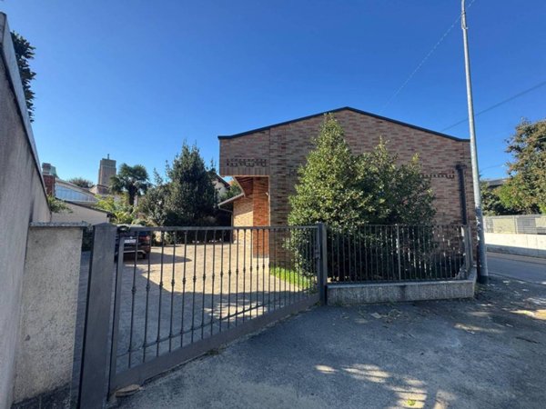 casa indipendente in vendita a Meda
