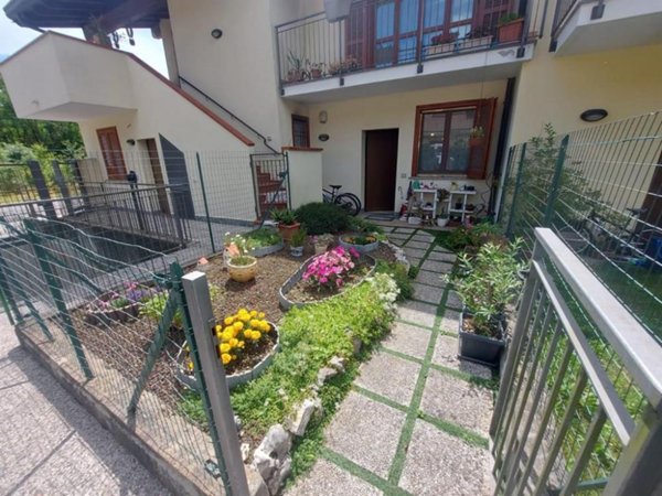 casa indipendente in vendita a Meda