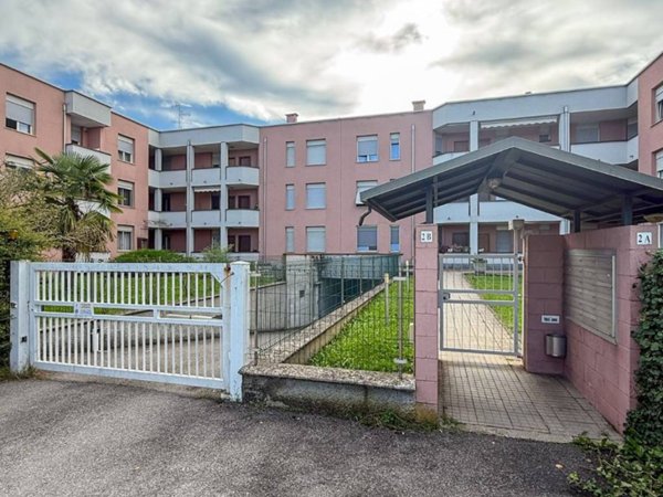 appartamento in vendita a Meda