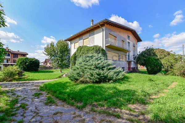 casa indipendente in vendita a Meda