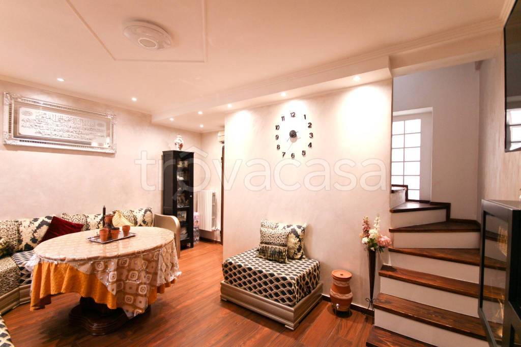 casa indipendente in vendita a Meda