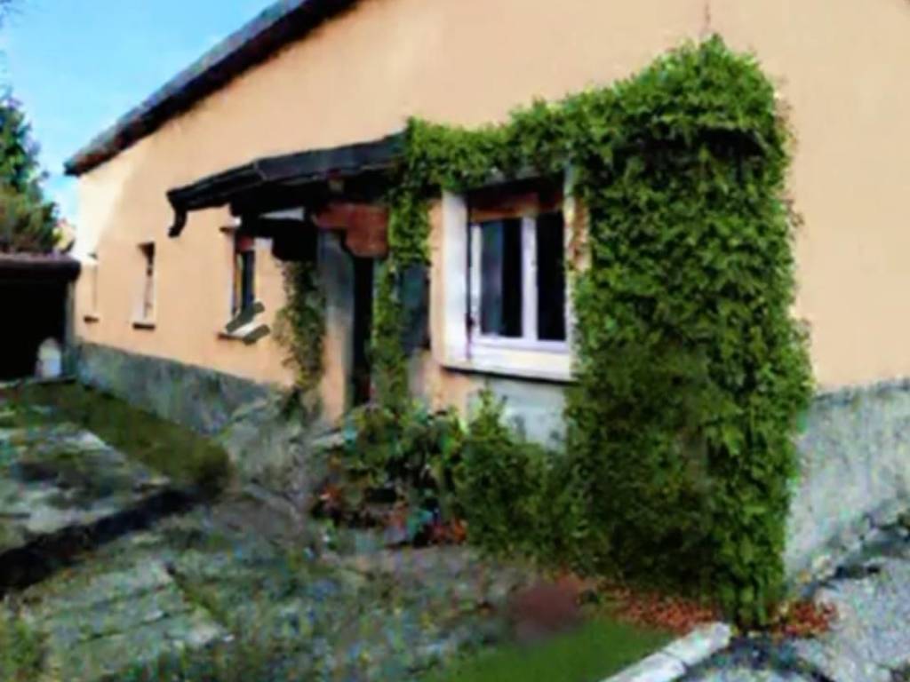 casa indipendente in vendita a Meda