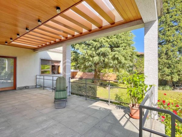 casa indipendente in vendita a Meda